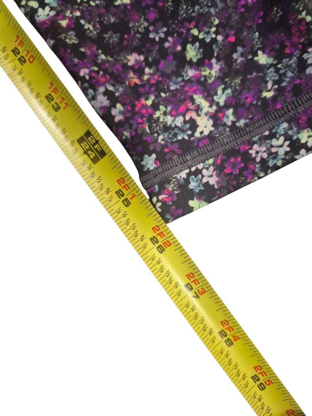 Floral Print Women's Scarf in Purple and Pink - Picture 9 of 9